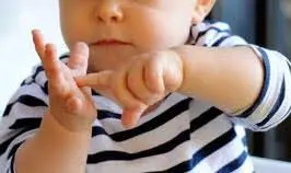 Apprendre à Signer avec bébé